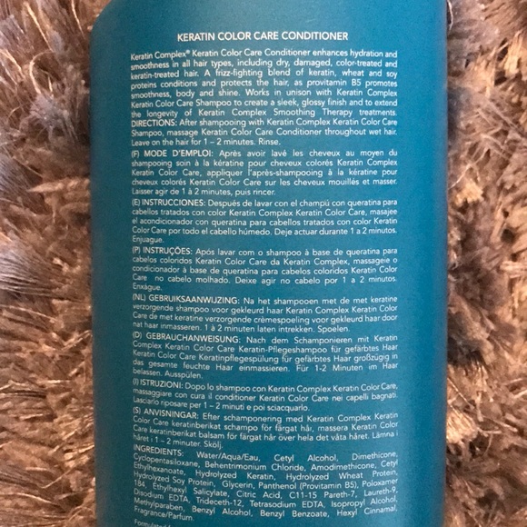 Keratin Complex Smoothing Shampoo & Conditioner - Picture 3 of 3